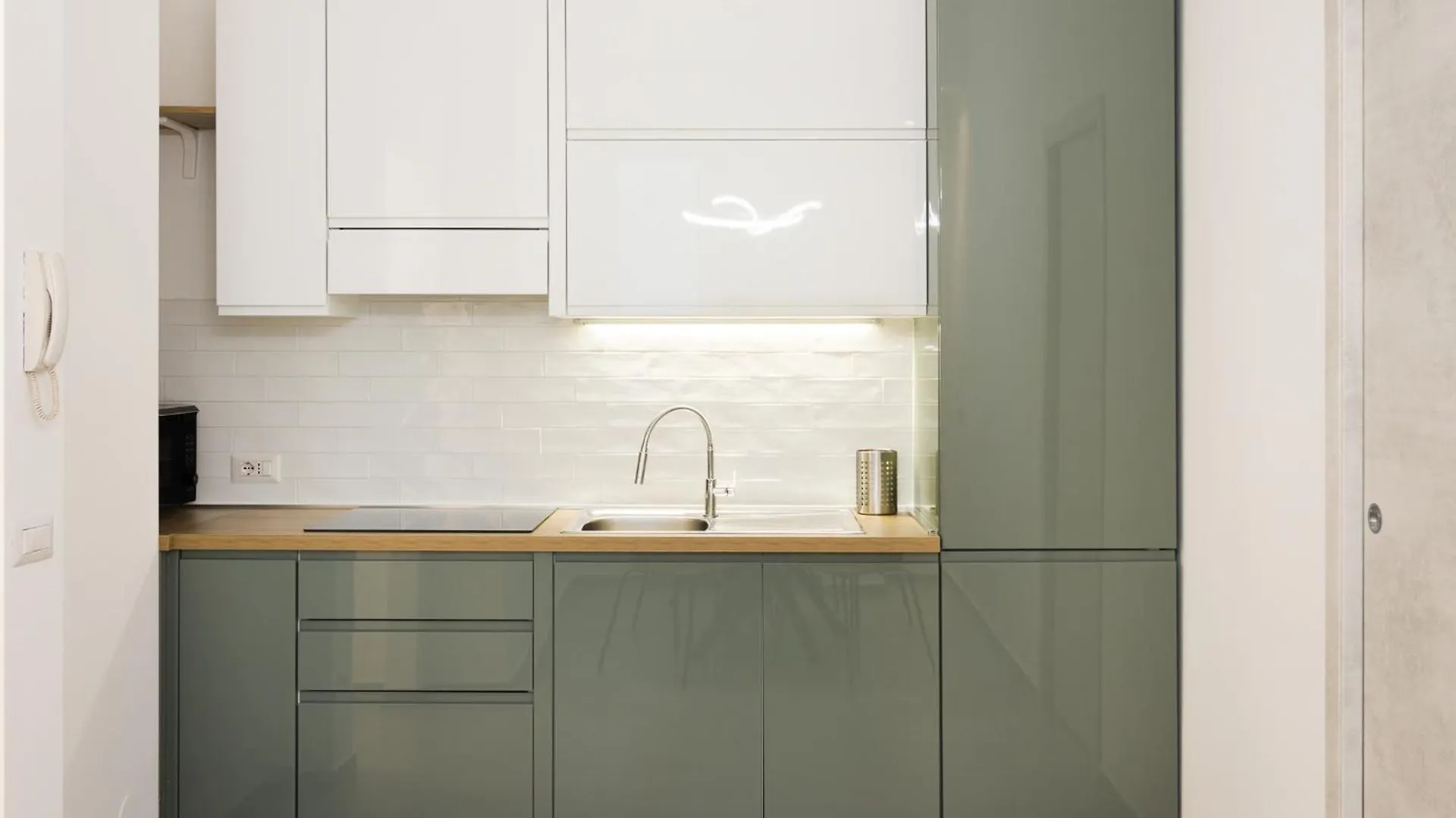 Gioia Suite - Sopra La Metro Sondrio Milan Apartment